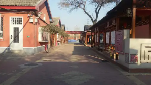 《校园里的号令》精讲课件1