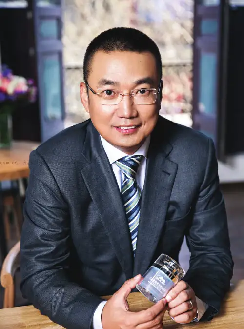解勇：“植物医生”，靠研发崛起的中国化妆品牌