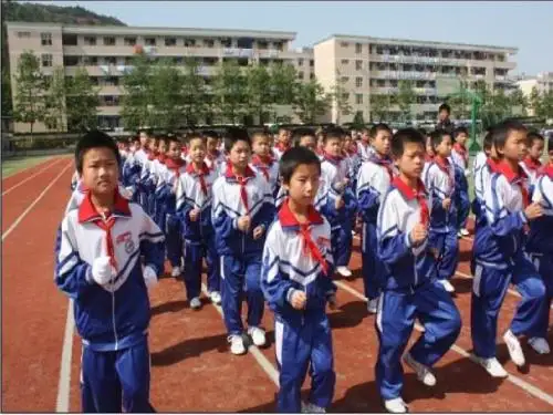 小学综合实践活动《高矮胖瘦知多少》课件