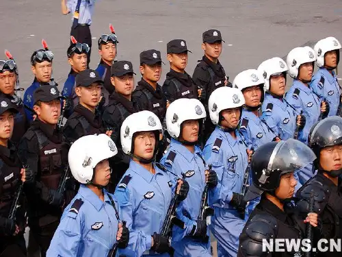 与法同行 主题班会PPT课件